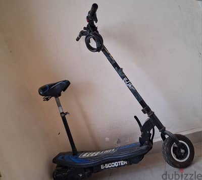 electric scooter with no battery or charging port or screen