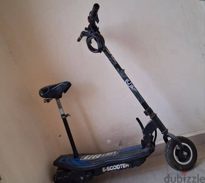 electric scooter with no battery or charging port or screen. 0