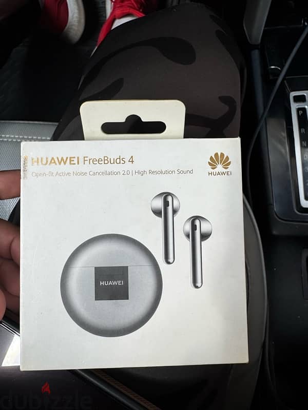 Huawei freebuds 4 حالة ممتازة 3