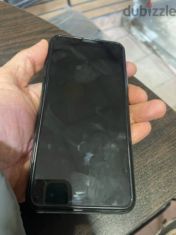 XS Max حالة نادرة وسعر ممتاز 3