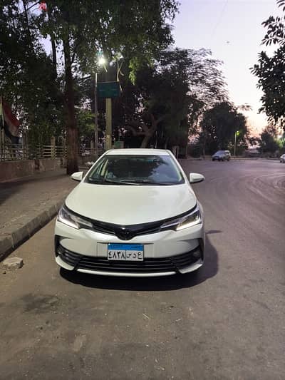 Toyota Corolla 2018 اعلى فئه بصمه