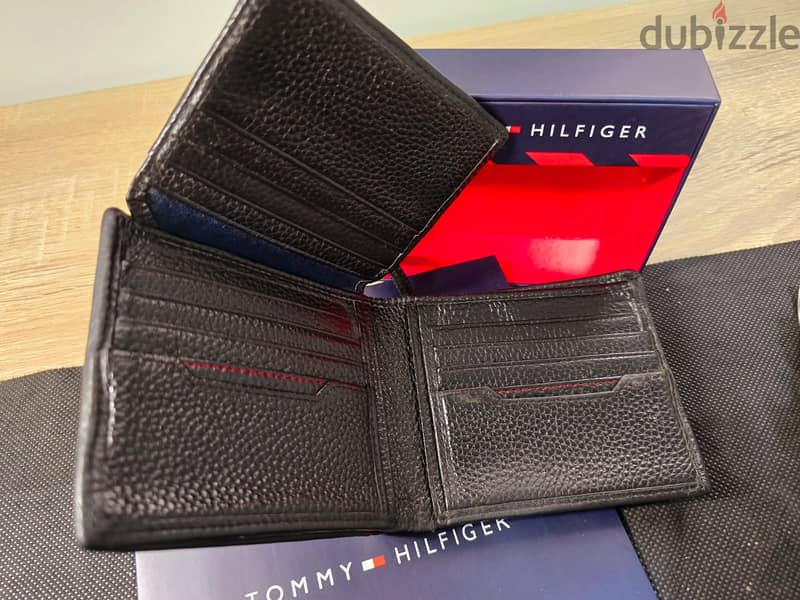 Original Tommy Hilfiger wallet - محفظة تومي أصلي 1