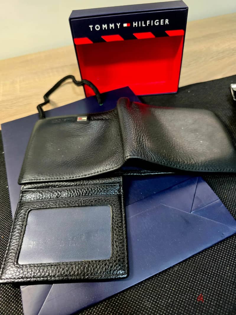 Original Tommy Hilfiger wallet - محفظة تومي أصلي 5