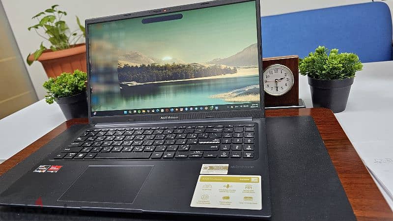 laptop Asus  استعمال شهرين فقط كالجديد بالضمان وتأمين شامل 2