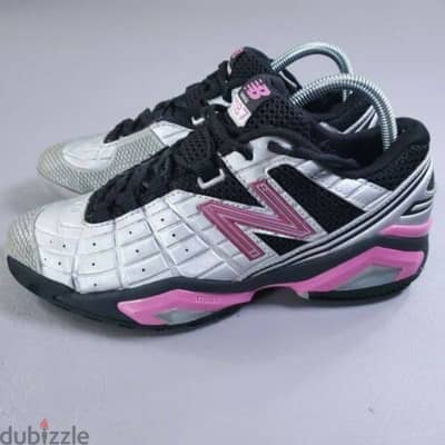 new balance 1187 tennis shoes - للبيع