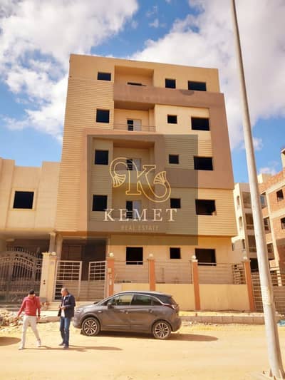 **Fully Finished 115 sqm Apartment in Al-Andalus Family Area – Open View of Passage & Garden | Immediate Delivery at a Great Price! **