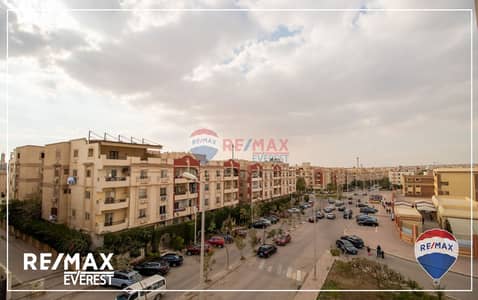 Super-lux Apartment in The 8th District Zayed