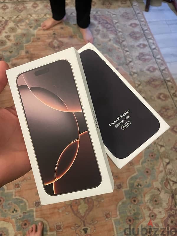 brand new iPhone 16 pro max 1tb 5