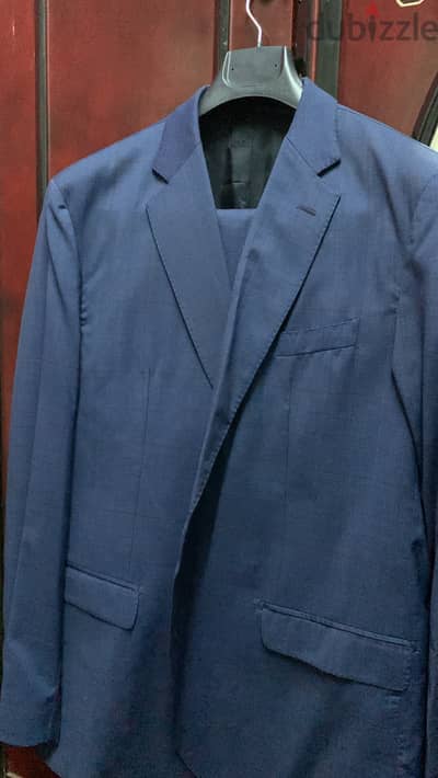 48 Men suit super 120s wool finest Italian fabrics