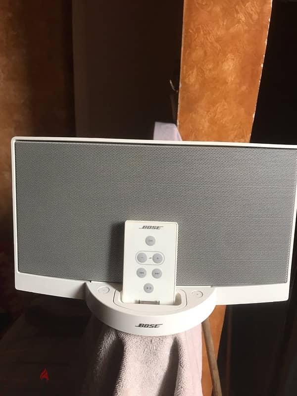 للبيع Bose sound Dock 2