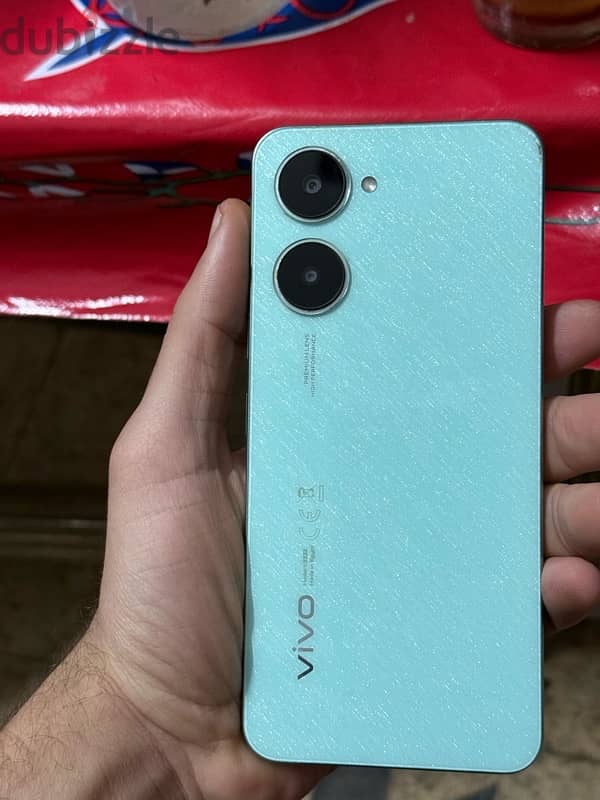 VIVO Y03 1