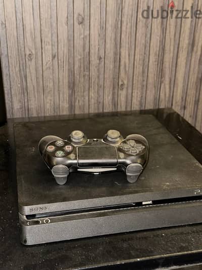 Playstation 4 slim