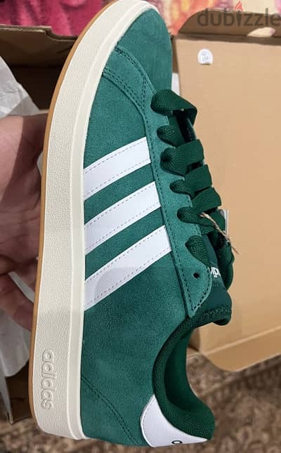 Adidas Grand court base 00s size 44 اديداس جراند كورت مقاس ٤٤