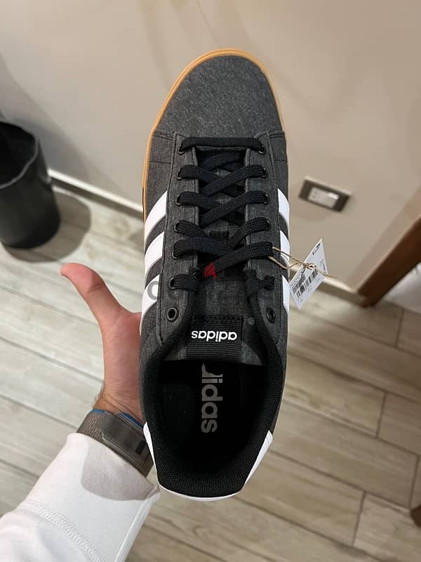 New Adidas Daily 4.0 size 46 اديداس دايلي ٤. ٠ مقاس ٤٦ 1