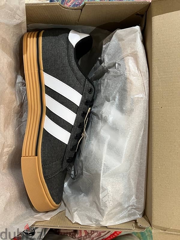 New Adidas Daily 4.0 size 46 اديداس دايلي ٤. ٠ مقاس ٤٦ 3