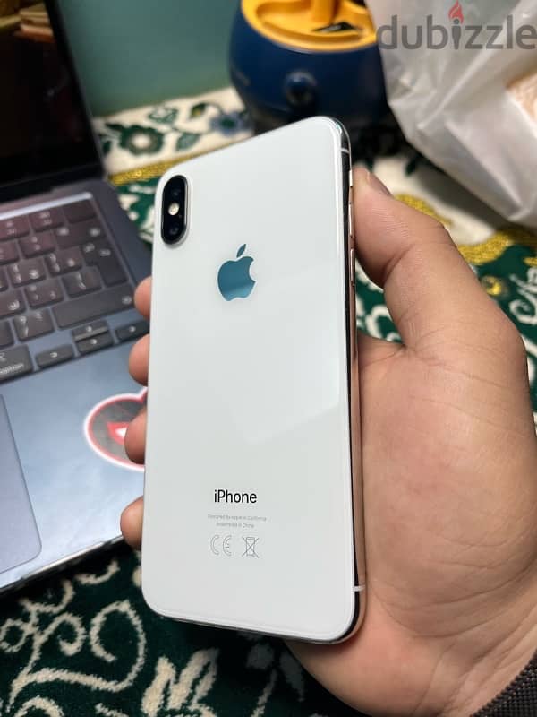 iPhone X 4