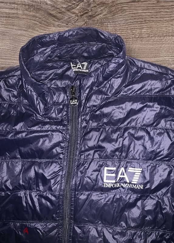 Emporio armani  LIGHT DOWN JACKET size large for men used like new 2