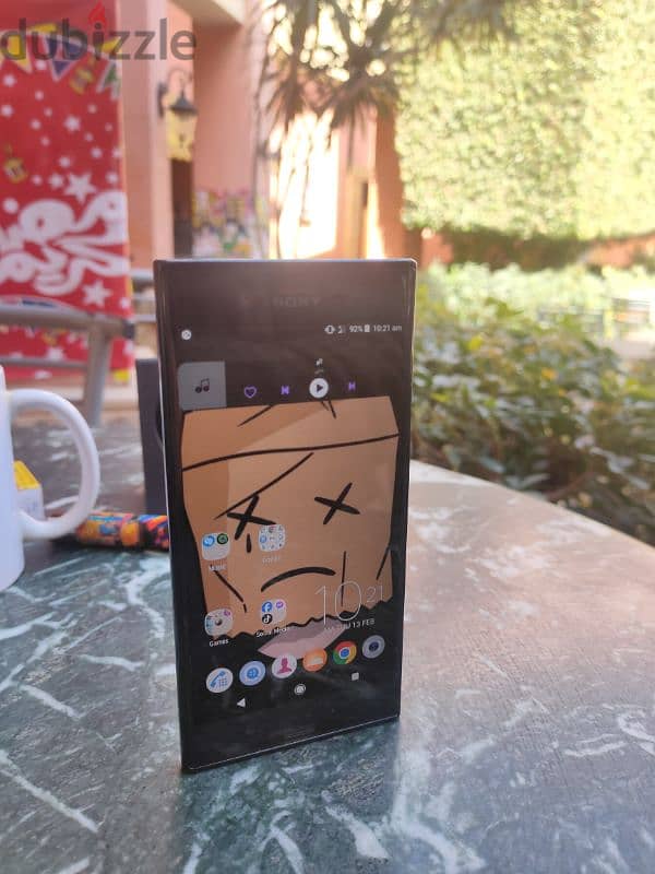 realme xt & Sony Xperia xz 8