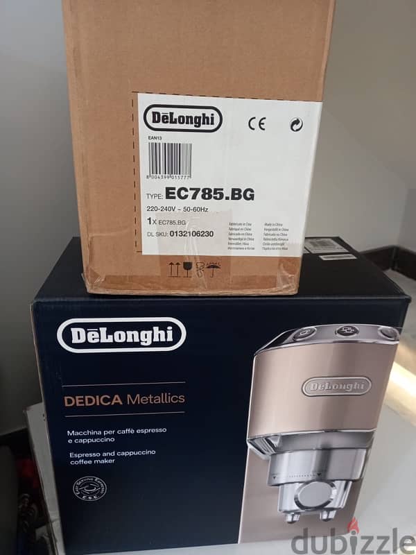 De'Longhi Dedica EC785 Beige with Barista Kit 1