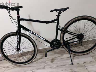 Hybrid Decathlon B-Twin bicycle  هايبرد