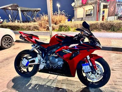 لسرعه البيع هوندا 1000rr