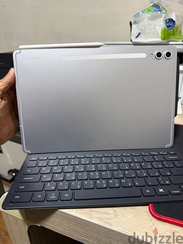 Glaaxy tab S10+ 256 with keyboard and pen 2