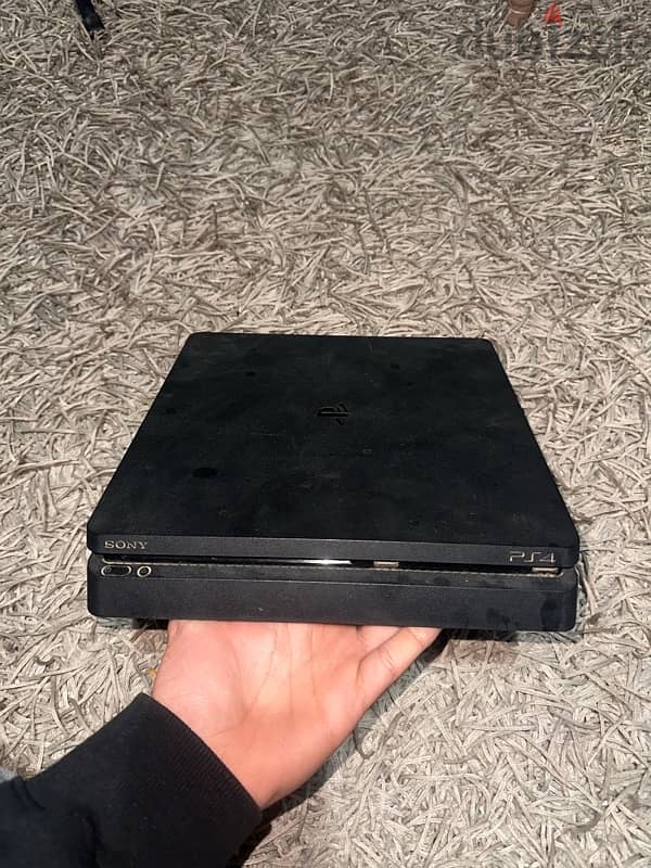 PlayStation 4 - 500GB 5