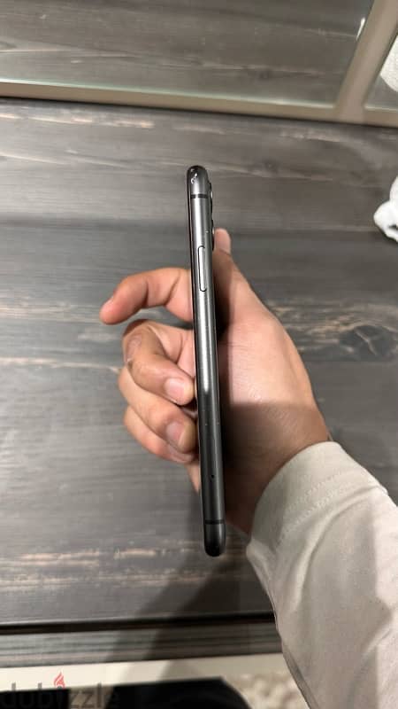 IPhone 11 - 128GB Black 4