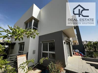 The lowest price for a twin house 280m with ready to move in Hyde Park Compound with the most beautiful view in the phase  prime location view landsca