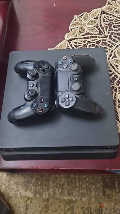 play station 4 slim