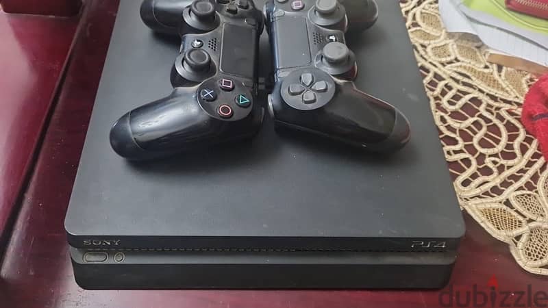 play station 4 slim 1