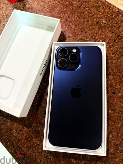 iphone 15 pro max 265 وارد الكويت