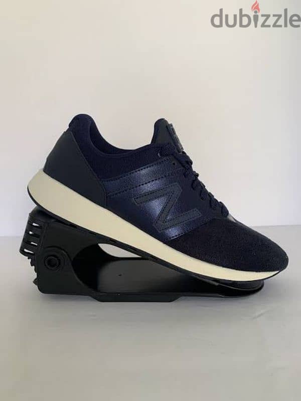 New balance 24 Navy shoes 1