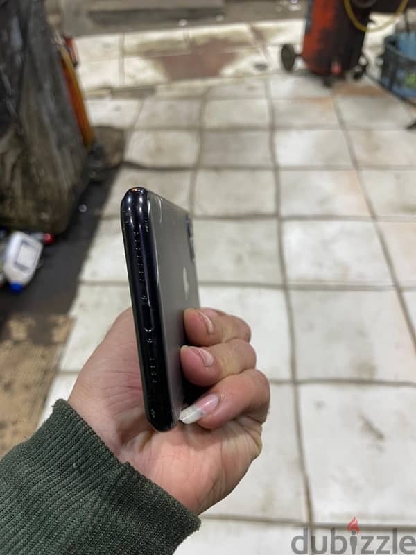 iPhone 11 Pro Max 0