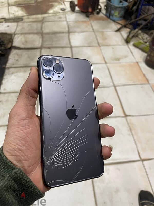 iPhone 11 Pro Max 5