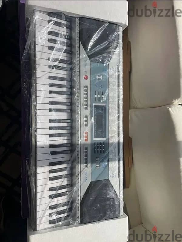 61 Key Electronic Keyboard 1