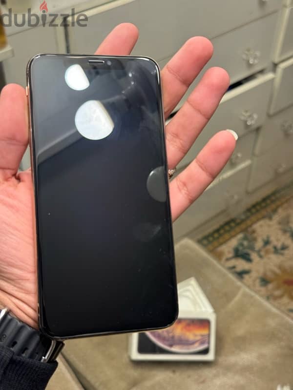 iPhone Xs Max 4