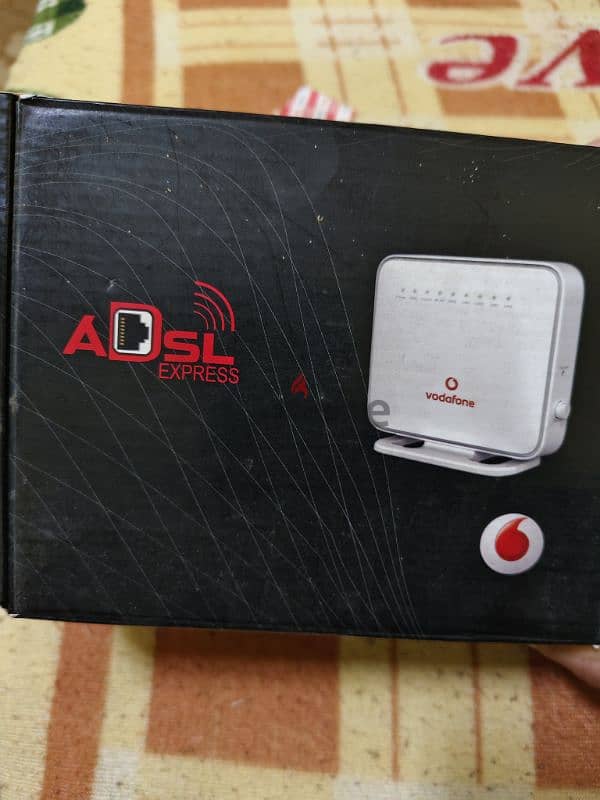 عدد 2 راوتر فودافون  adsl و vdsl بحاله جيده جدا بالكرتونه 0