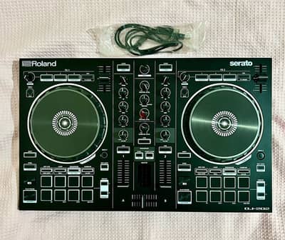 Roland DJ202 | DJ controller