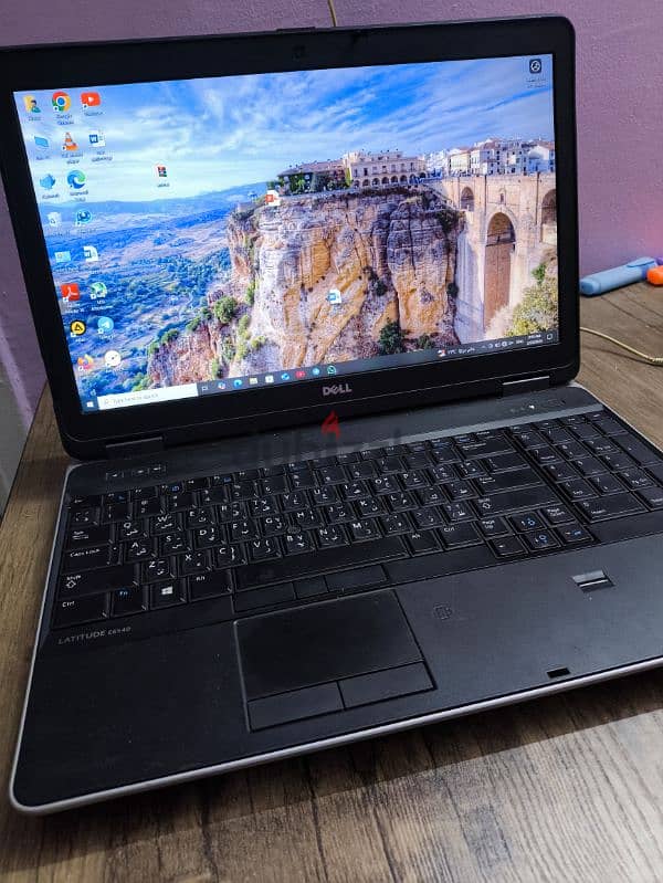 Dell latitude E6540 1