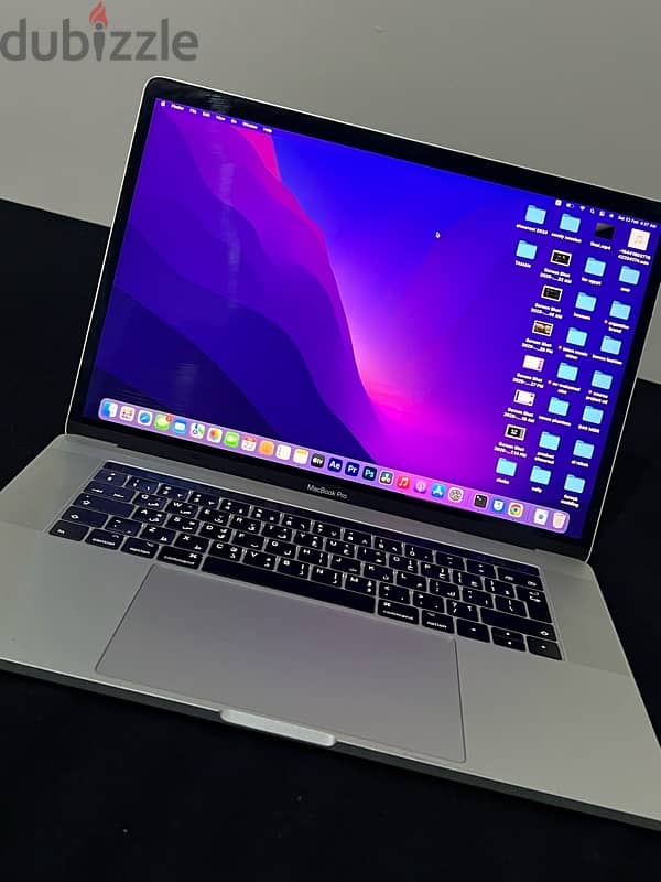 MacBook Pro core i7 15inch,2017 4