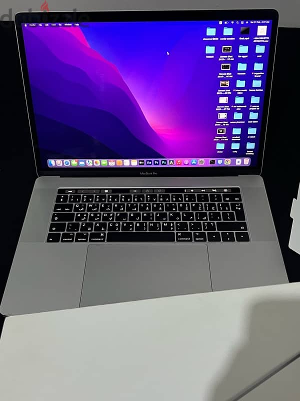 MacBook Pro core i7 15inch,2017 7