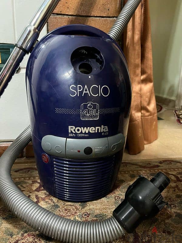 مكنسة روينتا فرنساوي ١٣٠٠ واط- Rowenta vaccum cleaner 1300 W 2