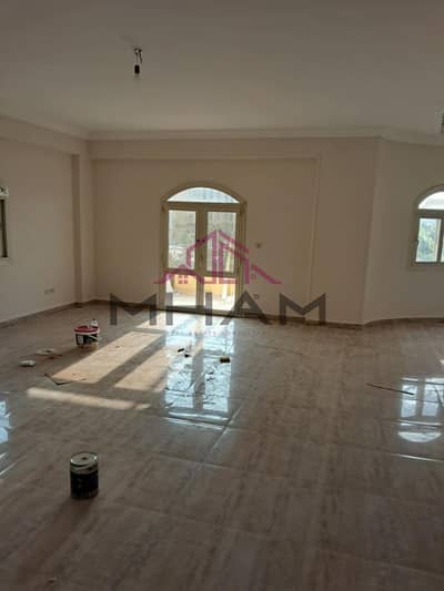 Apartment for rent, 230 sqm, first floor, super luxury finishing, in Narges Villas, Fifth Settlement