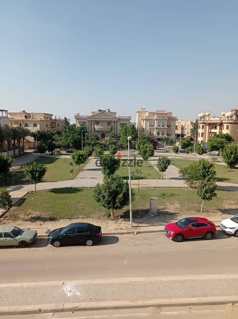 Apartment for sale in the 1 district new Cairo  ,Super lux finishing View open to the garden, An area of 220m. 0