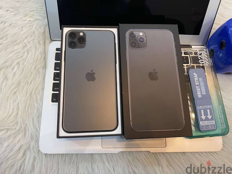 IPhone 11 Pro Max للبيع او البدل 0