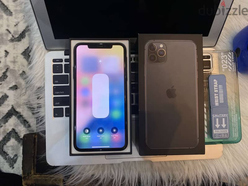 IPhone 11 Pro Max للبيع او البدل 2