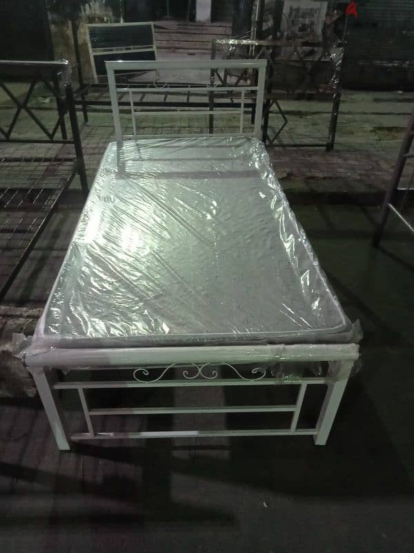 سرير حديد 5