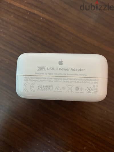 Apple power adaptors Usb-c 30w   راس شاحن ابل اصلية من ابل امريكا