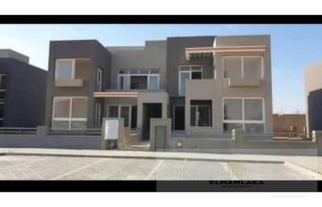 Luxury Twin House for Sale in Sun Capital – Elegant Design & Spacious Areas!